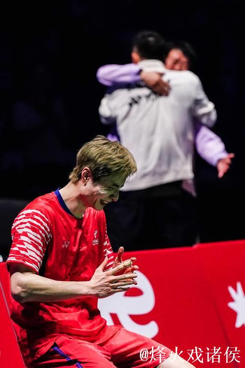 石宇奇战胜拉克什亚 挺进羽毛球世锦赛男单32强 石宇奇战胜拉克什亚 挺进羽毛球世锦赛男单32强